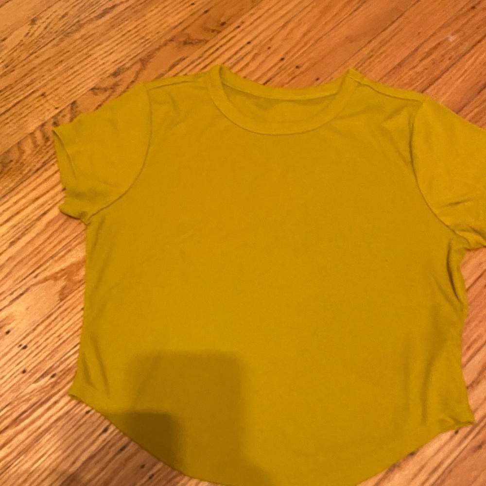 Old Navy Yellow Short Sleeve Tee